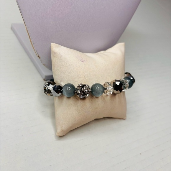 2/$25 MONET Beaded Elastic Bracelet - Picture 3 of 6